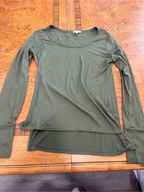 EARTHBOUND Olive Green Ribbed Scoop-Neck Long Sleeve Top